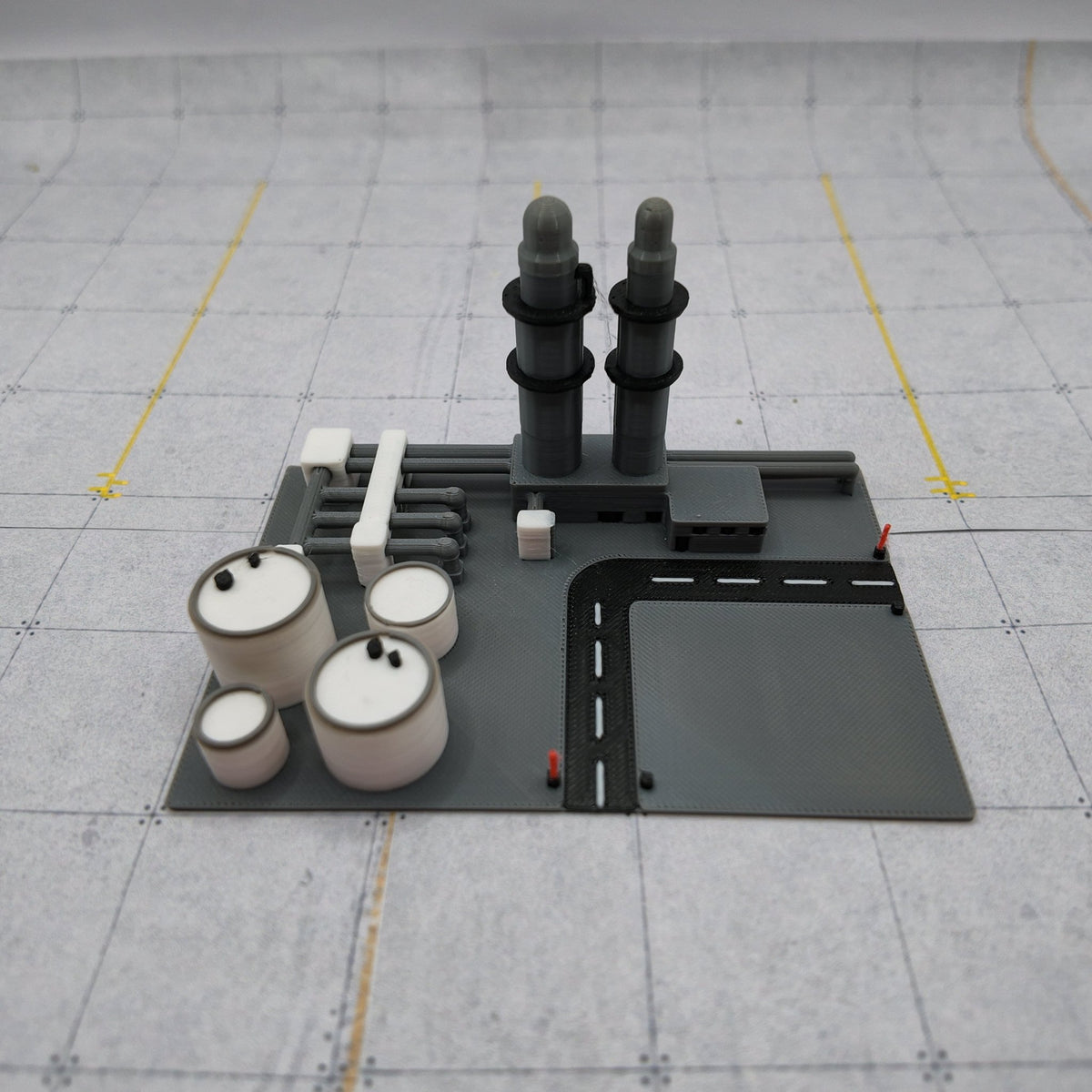 10x Fueltrucks/ Tankwägen- Fuel Depot- Bundle - Maßstab 1:500 - MiniAviation