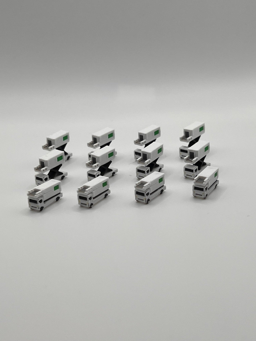 12x Catering Trucks - Maßstab 1:500 - MiniAviation