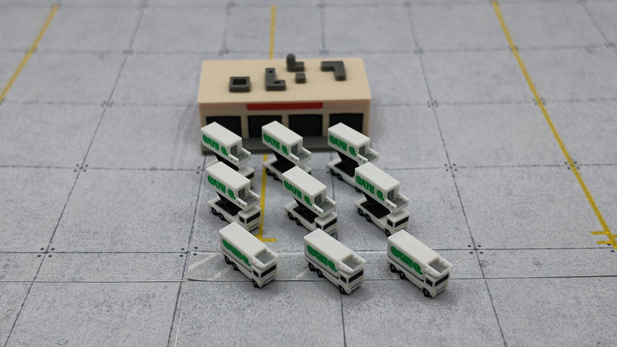 Catering-Depot mit 9x Catering-Hochladern – 1:500/1:400