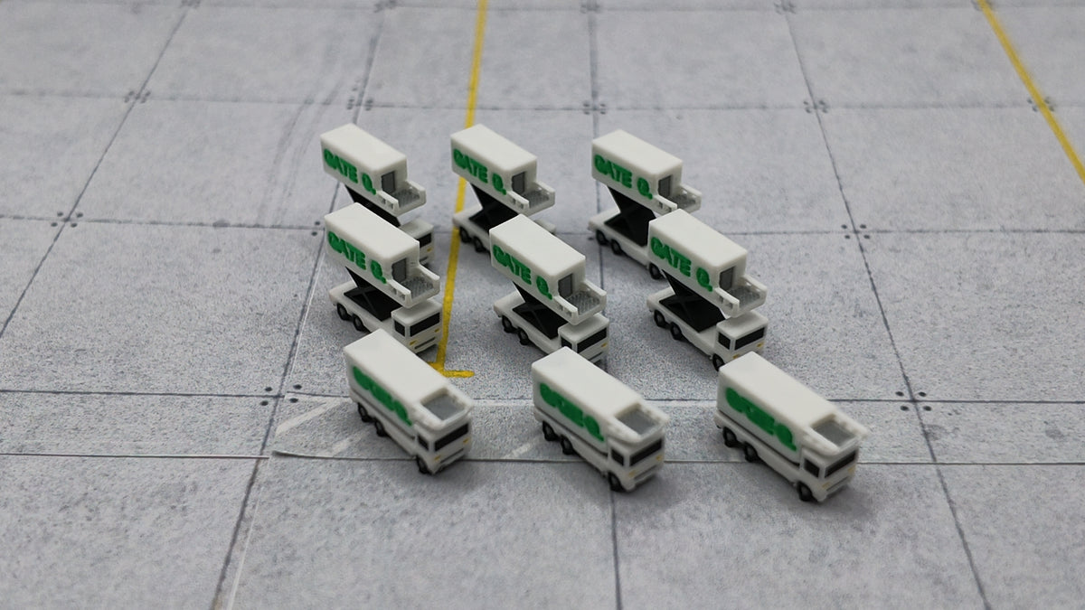 Catering-Depot mit 9x Catering-Hochladern – 1:500/1:400