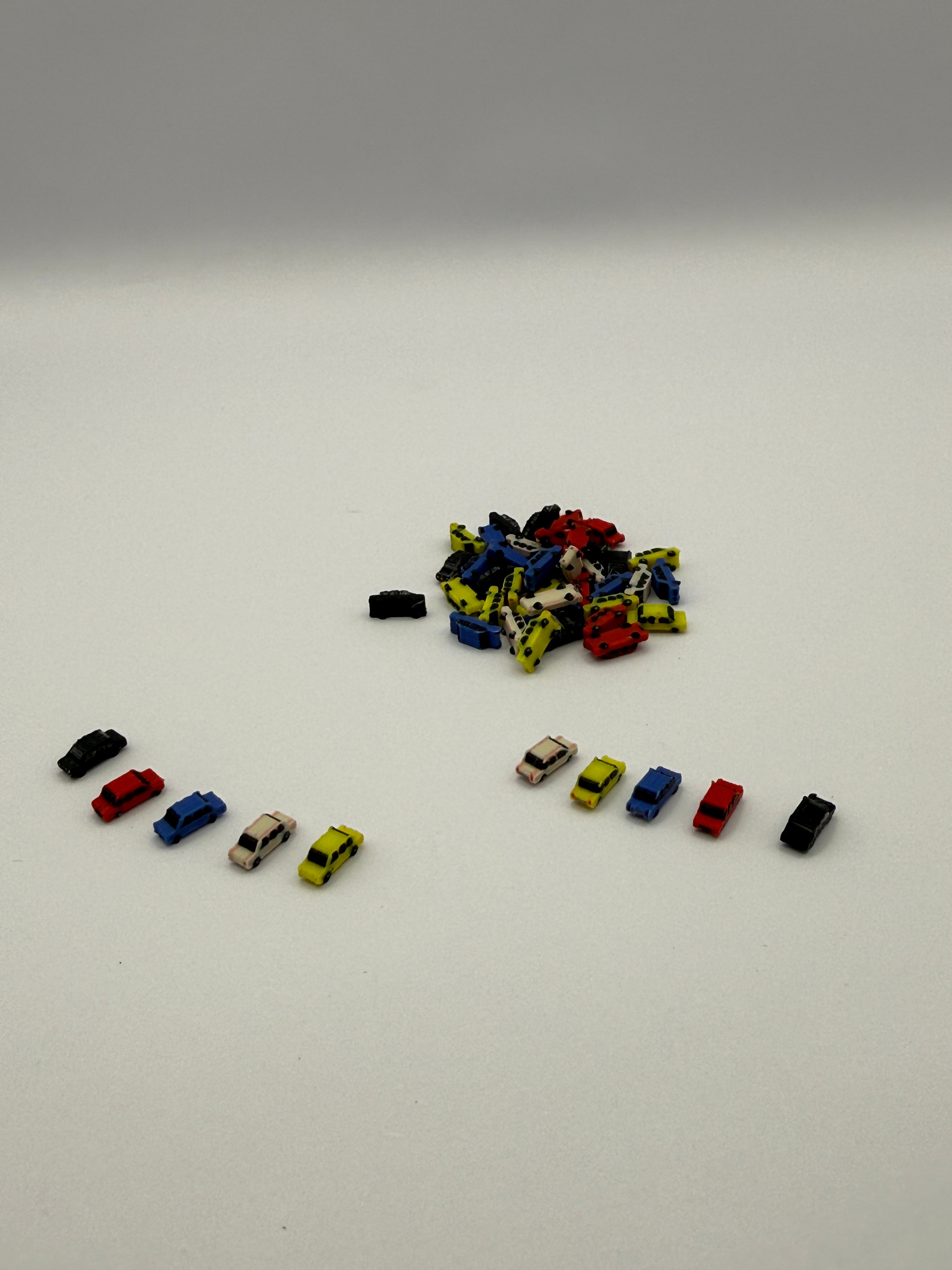 Hotel-Parkplatz mit Autos – Maßstab 1:500