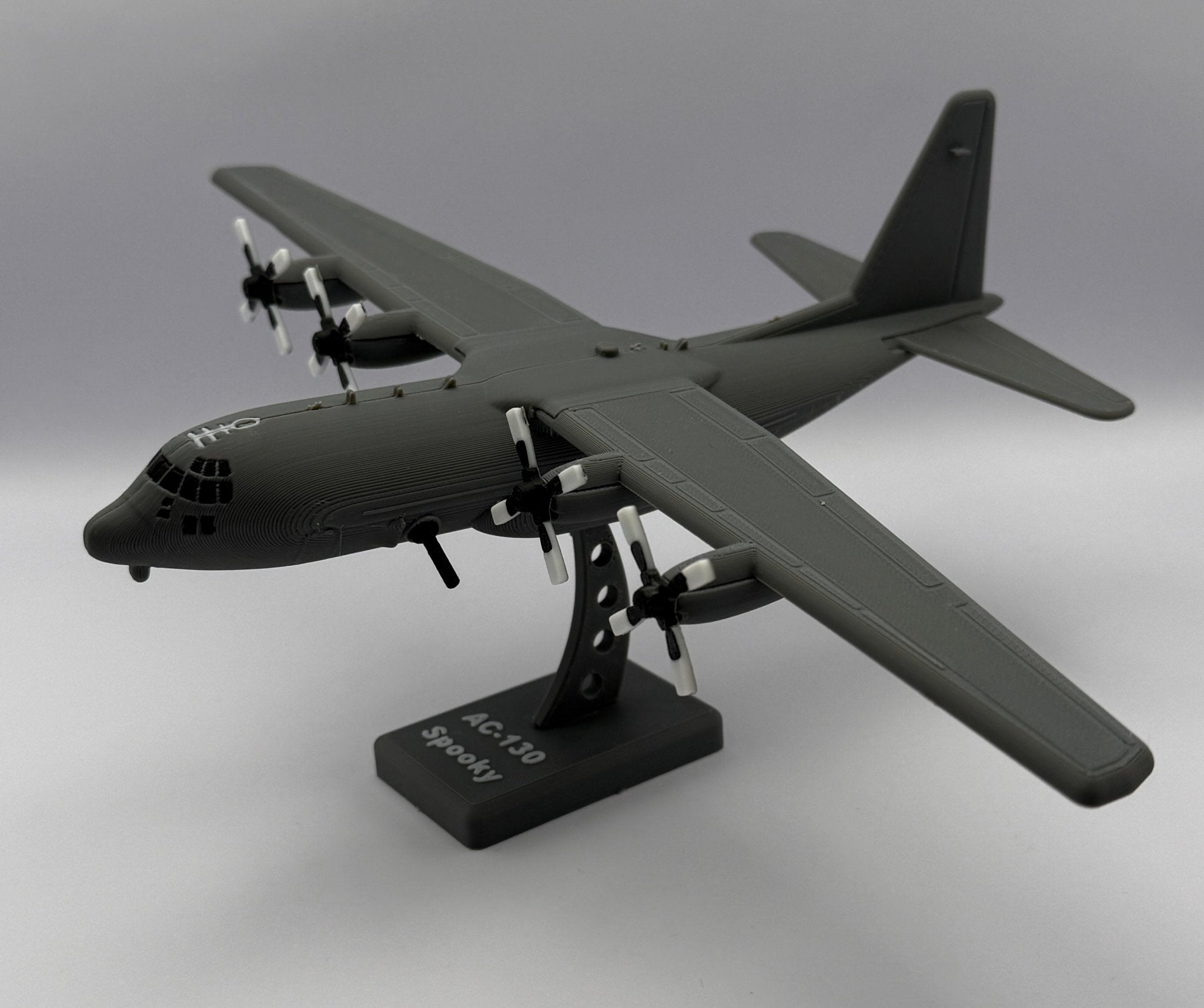 AC - 130 „Spooky“ – 3D - Druck Flugzeugmodell mit Standfuß - MiniAviation