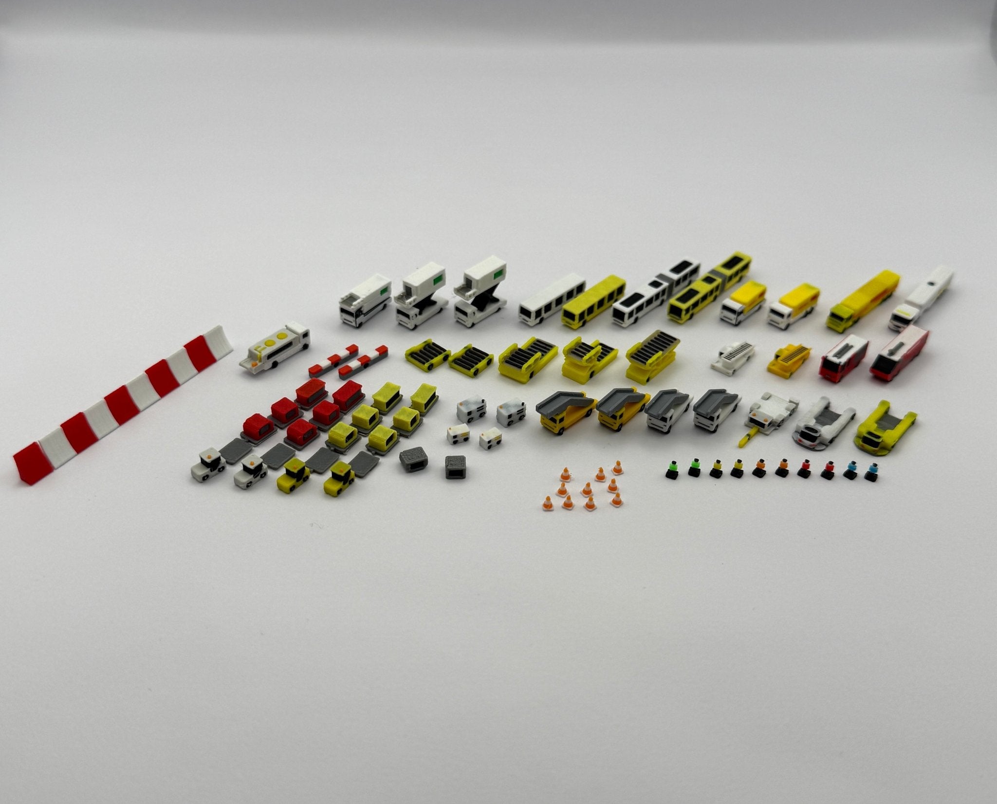 Bodenfahrzeuge - Set – Modellflughafen Zubehör im Maßstab 1:500 - MiniAviation