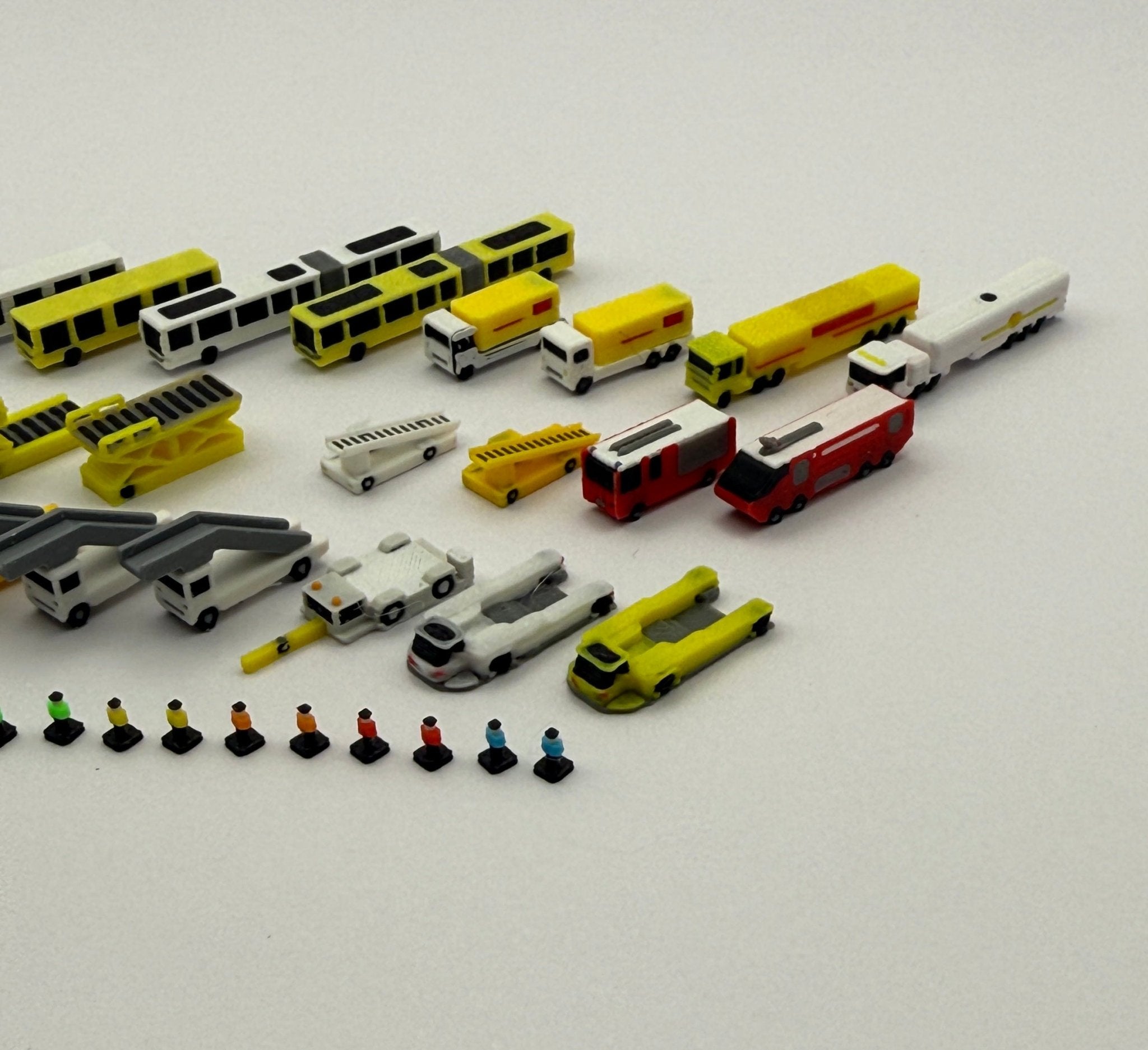 Bodenfahrzeuge - Set – Modellflughafen Zubehör im Maßstab 1:500 - MiniAviation
