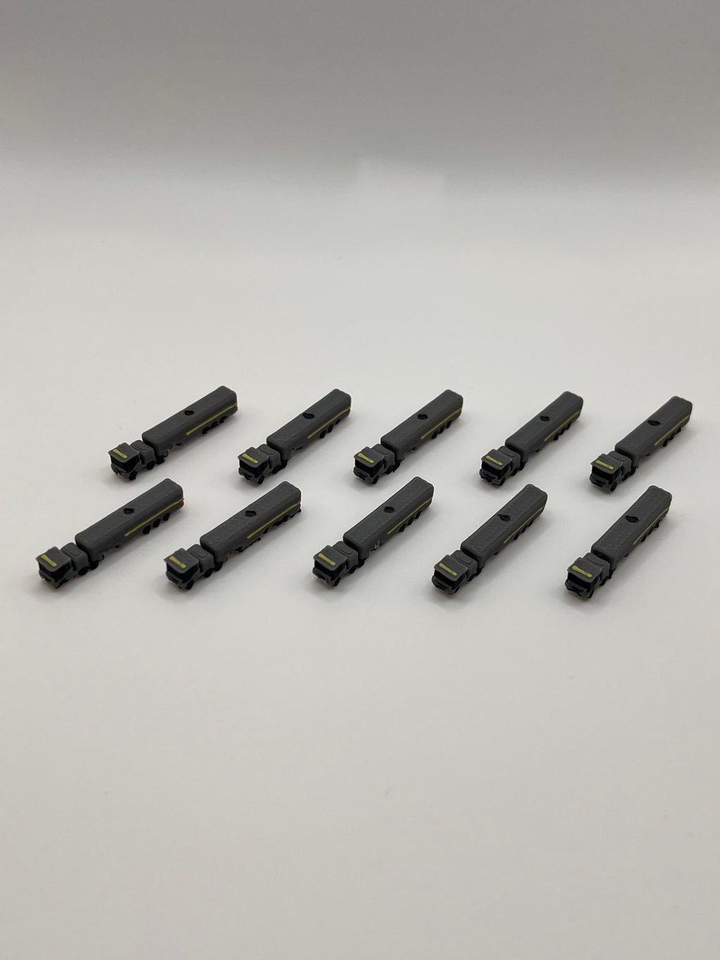 12x Fueltrucks – Tank- & Servicefahrzeuge für Modellflughäfen (Maßstab 1:500)