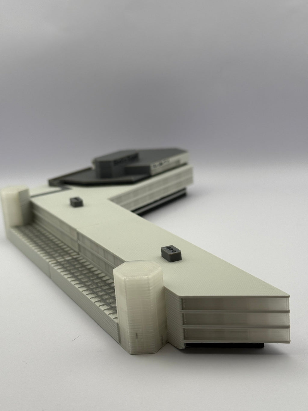 Terminal 2 Berlin Tegel (TXL) – Maßstab 1:500 - MiniAviation