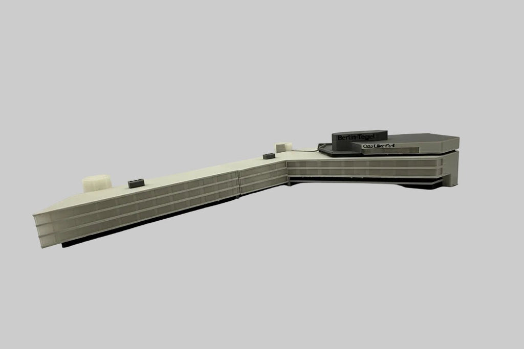 Terminal 2 Berlin Tegel (TXL) – Maßstab 1:500 - MiniAviation